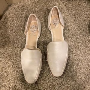 Vince Camuto Flat’s, size 9, never worn. Originally $110.